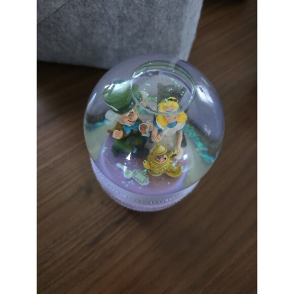 Disney Alice in Wonderland Jewelry Box/Snow Globe A Very Merry Unbirthday To You - Picture 9 of 10